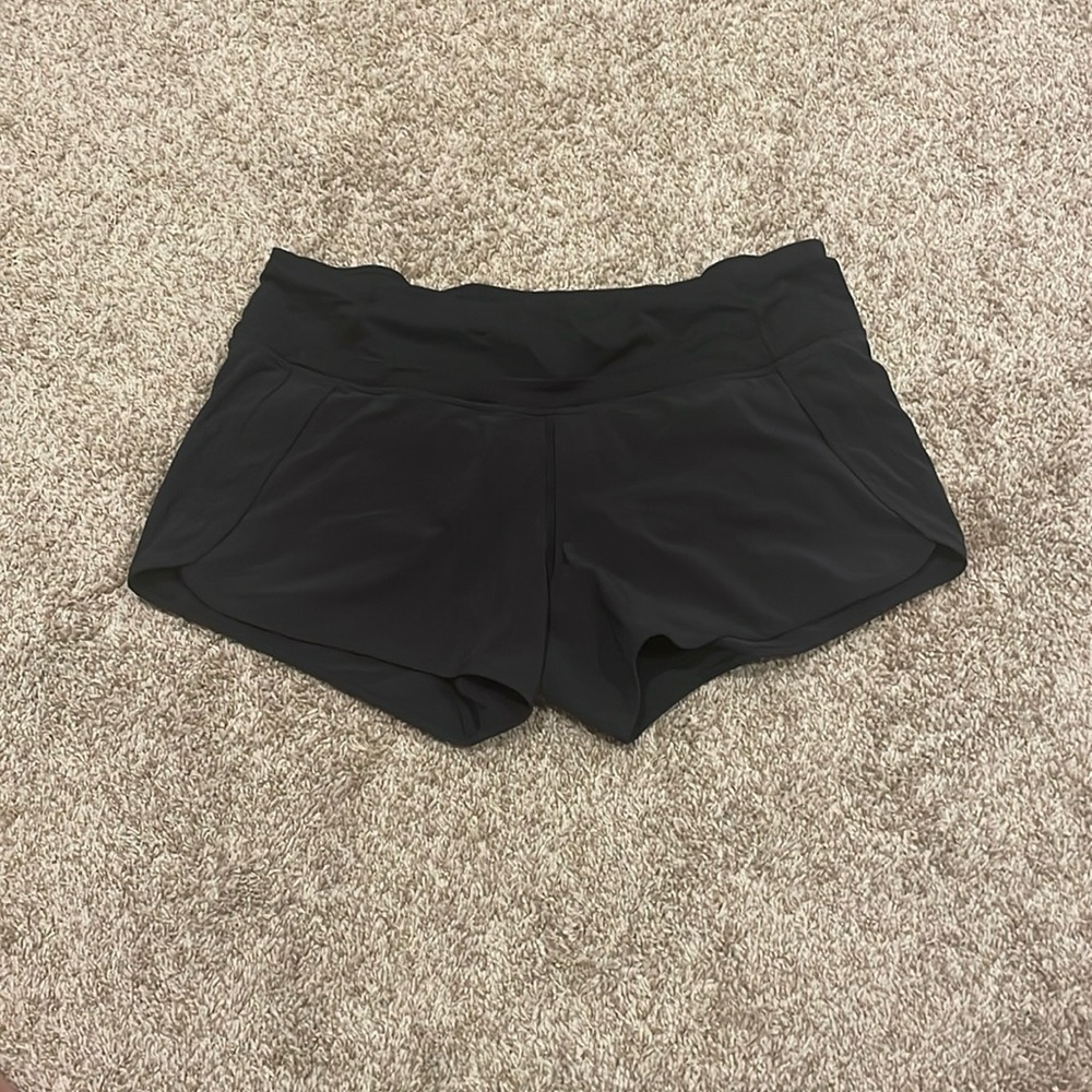 Black Lululemon speed up shorts